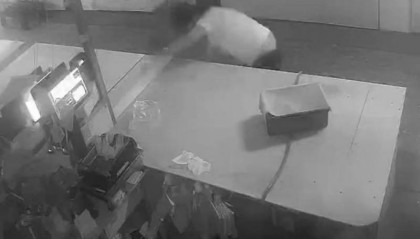 大连一摊贩因螃蟹价格与人起纠纷被刺死，警方立案！家属发声