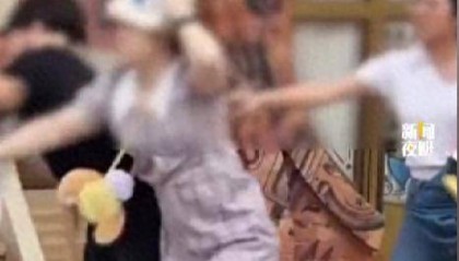 官方通报来了！迪士尼打架目击者发声，情侣被骂惨 被打孩子最无辜