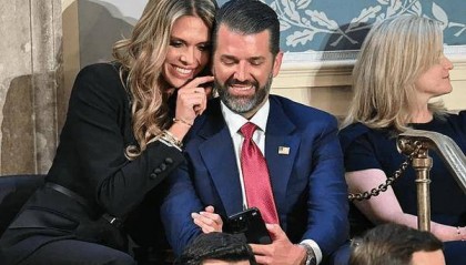 老虎伍兹与特朗普前儿媳恋情曝光，引发热议