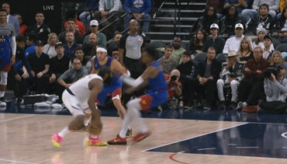 当哈登又撒起盐，那个大包大揽的“火箭登”回来了