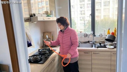 老人生活遇麻烦，社区“随手帮项目”及时解烦忧