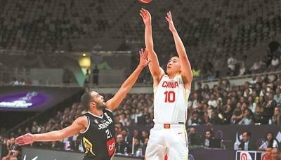 中国男篮今晚对阵韩国队