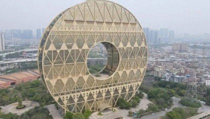 广州地标建筑“铜钱大厦”挂拍15天无人报名，曾被网友评为“最丑建筑”，管理人回应