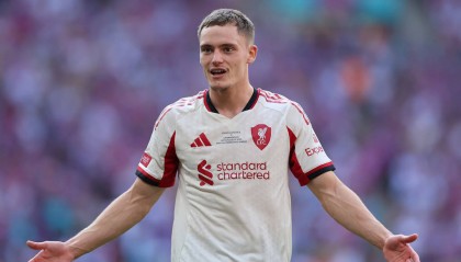 观战台：利物浦打响英超揭幕战 曼联枪手锋线天团火拼