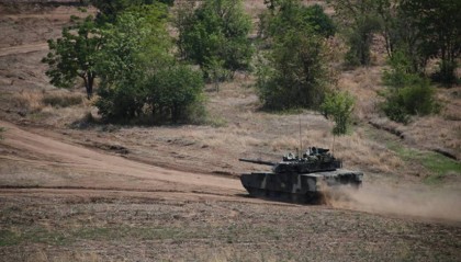 经过一战，泰国终于明白，之前高价购买的乌克兰坦克，性能远不及中国VT-4