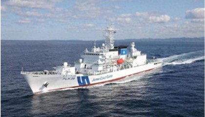 不宣而战！俄邀中国联手登岛，日本无预警连开66枪，真实意图是试探中俄底线？