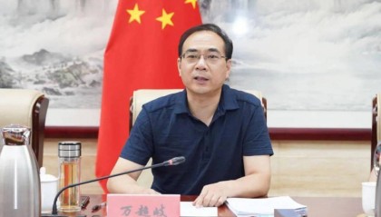 万超岐调任内蒙古自治区人大常委会党组成员、机关党组书记