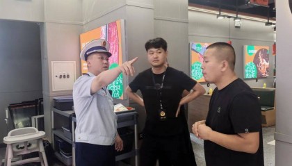 营口消防鲅鱼圈大队联合派出所开展“九小场所”消防安全检查