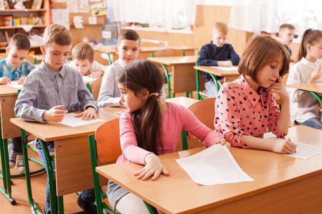 澳洲留学重修不过转学去foundation申硕怎么办？