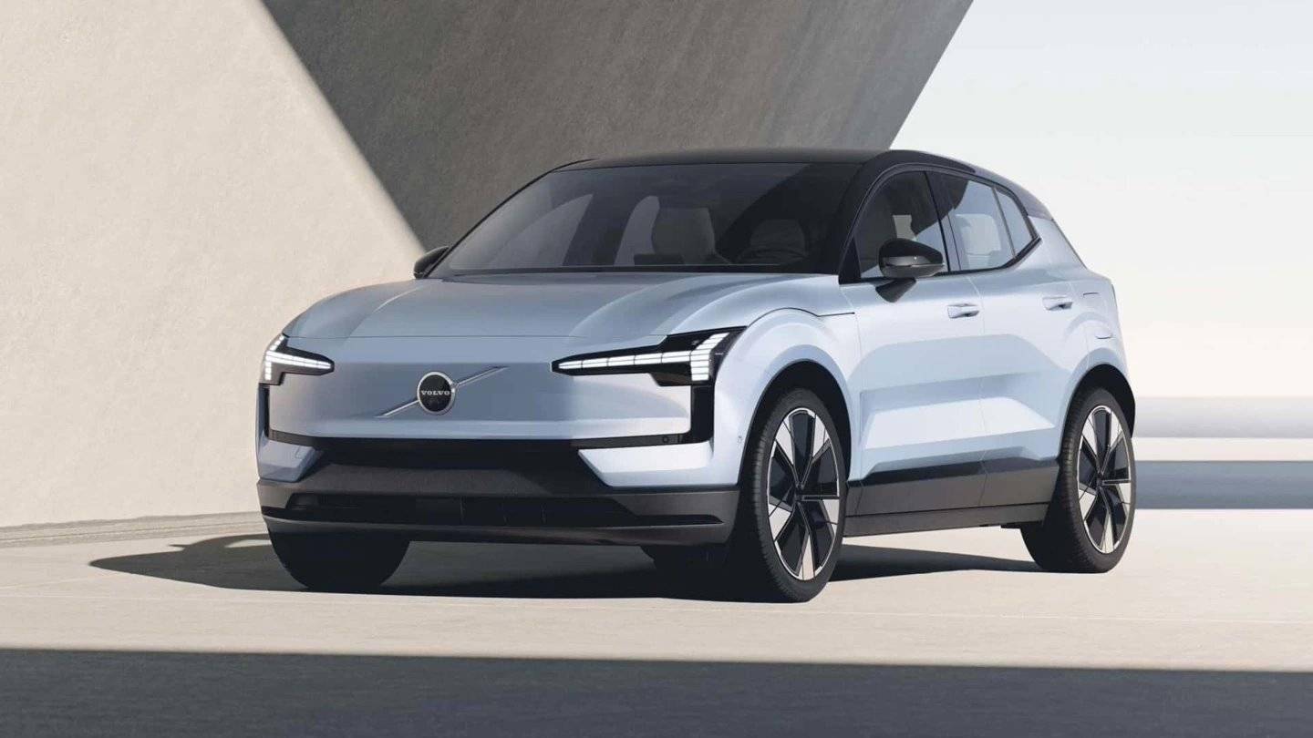 沃尔沃 EX30 纯电 SUV 开启交付：SEA 浩瀚平台打造，20.08 万起