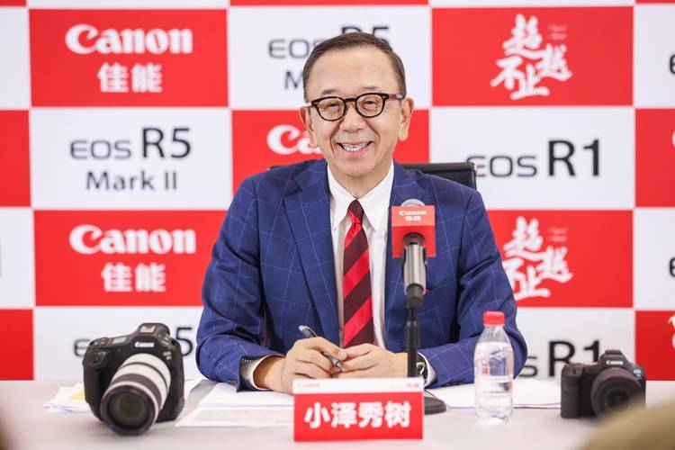 十字对焦、堆栈传感器 佳能EOS R5 Mark II、R1性能飙升、价格还有惊喜