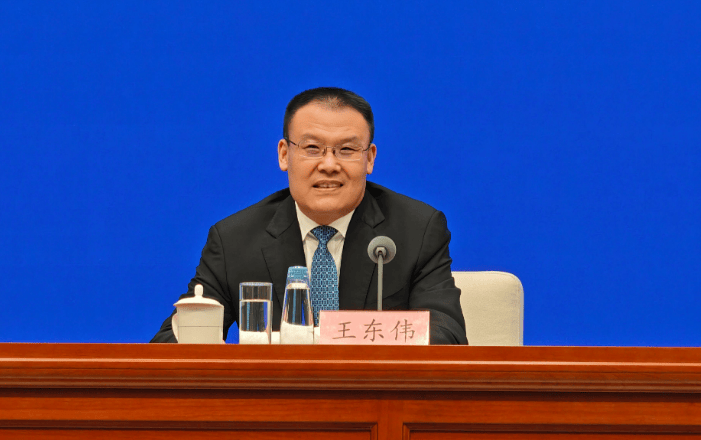 中央批准:财政部副部长王东伟,任安徽省委常委