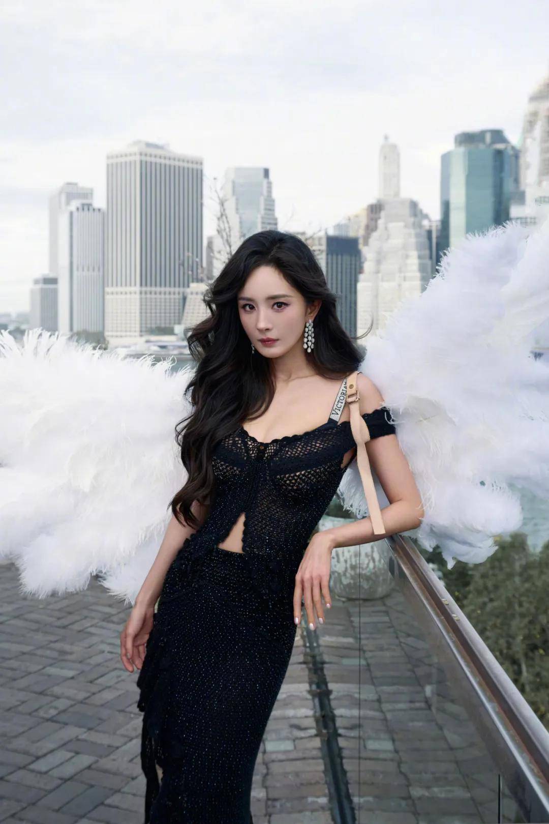 超模均龄30+、不要性感要多元,维秘秀还有新鲜感吗?