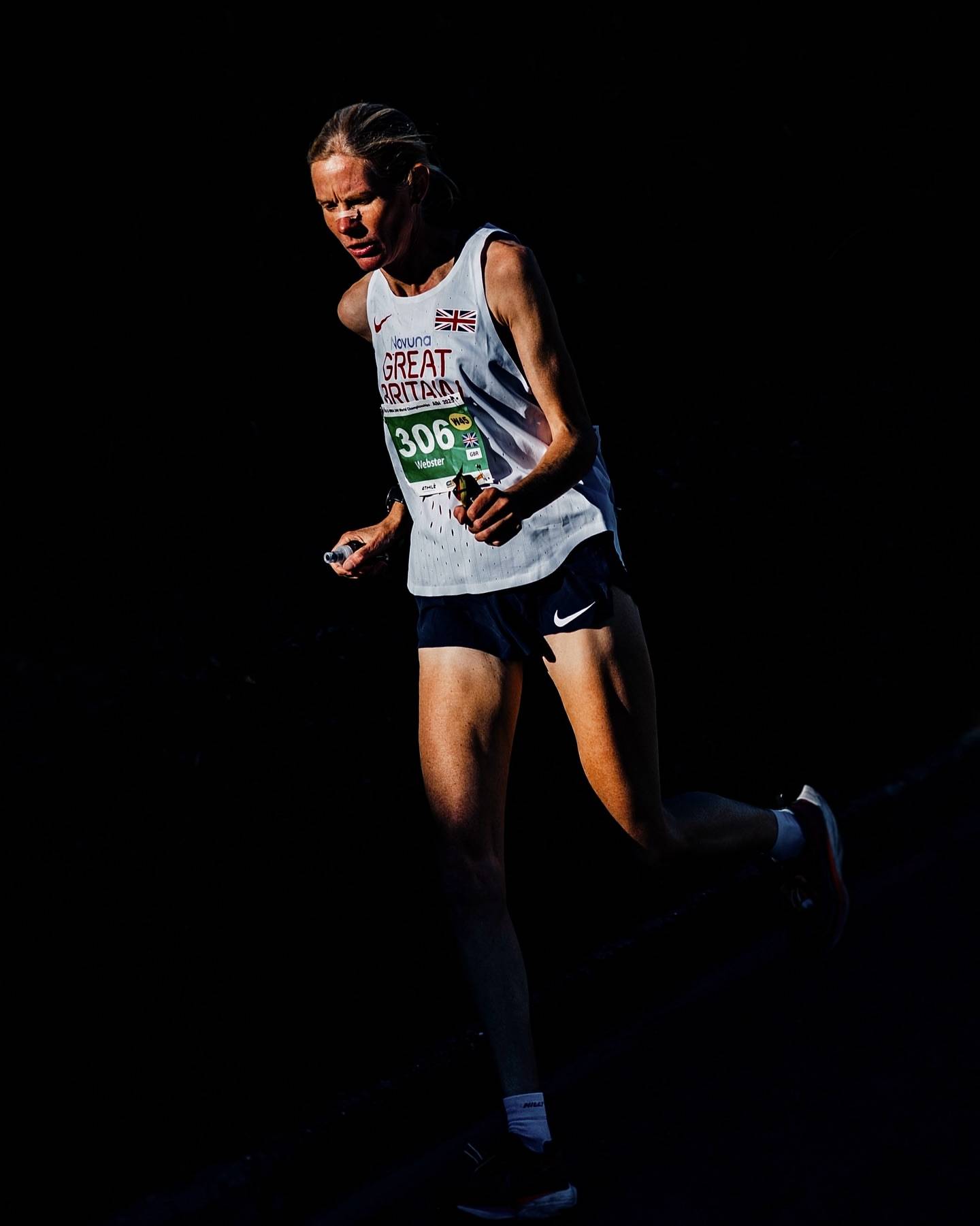 24小时狂奔278.622公里! 46岁女将打破女子24小时超马世界纪录