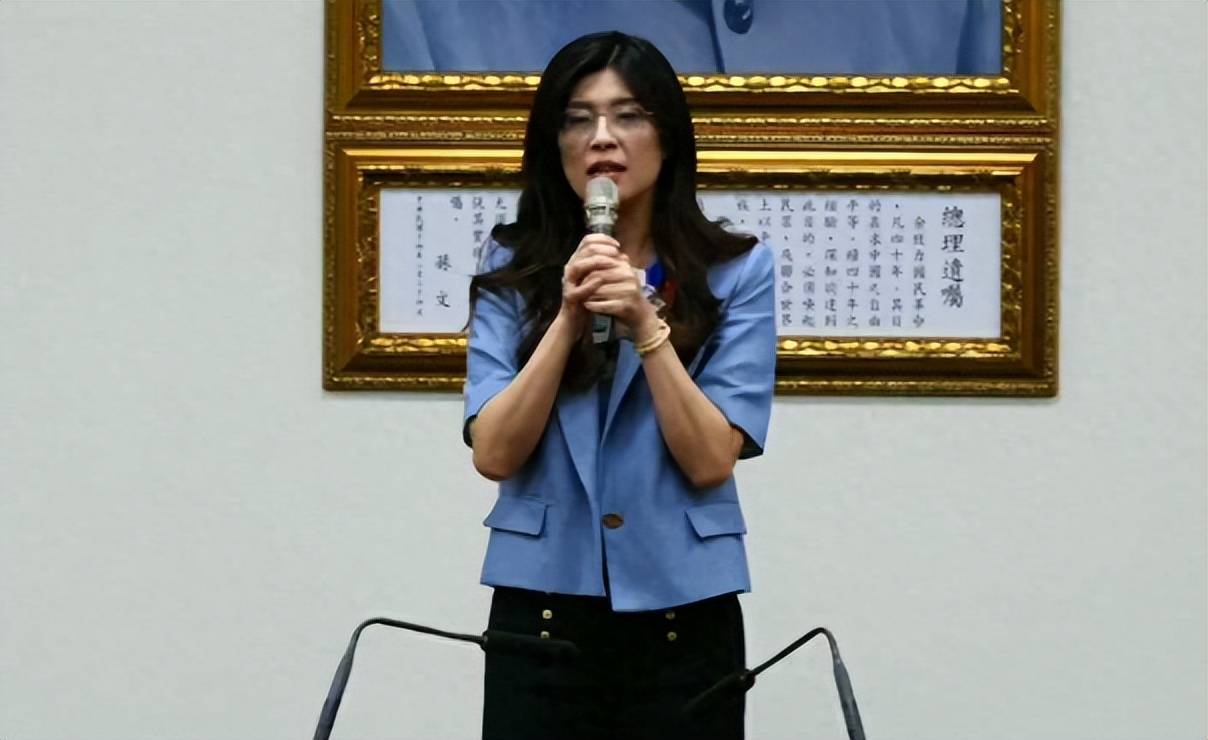 果然没让大陆失望,郑丽文团队人员确定,其中一人能让赖清德胆颤