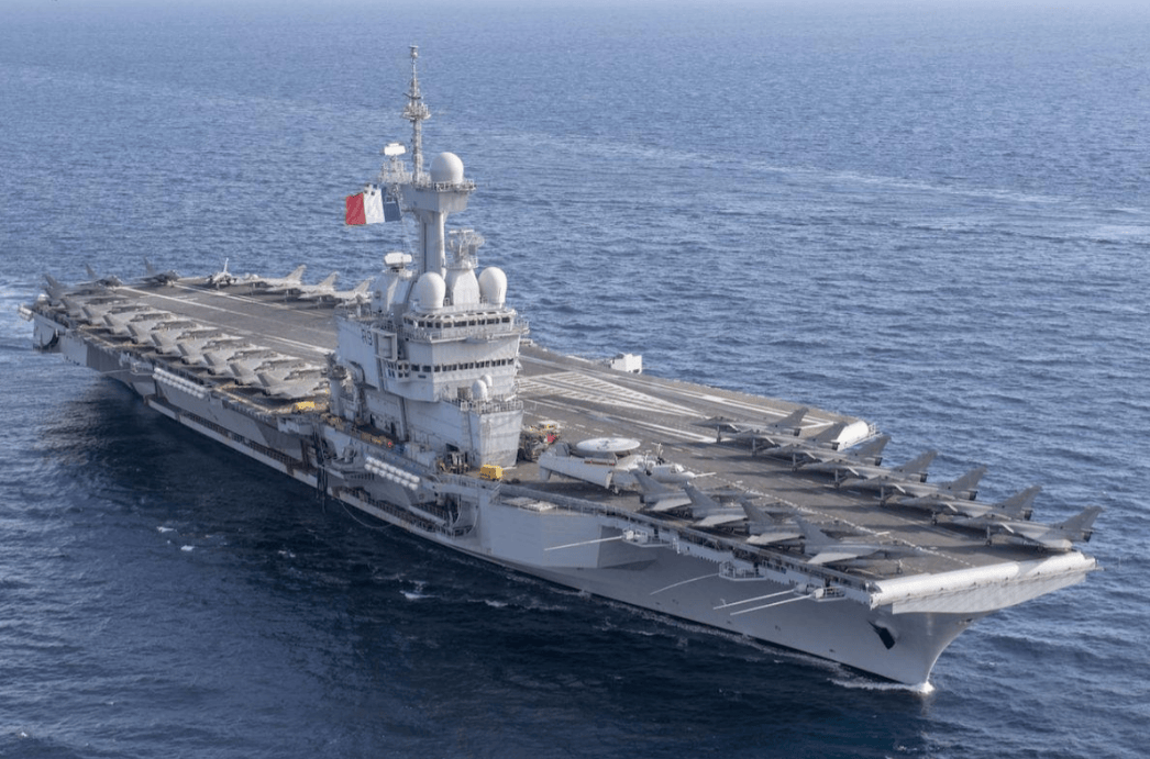 福建舰冲击西方认知,法国犹豫再三拍板,新航母要上3条弹射器
