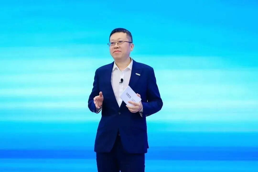 中央组织部决定:王俊履新职