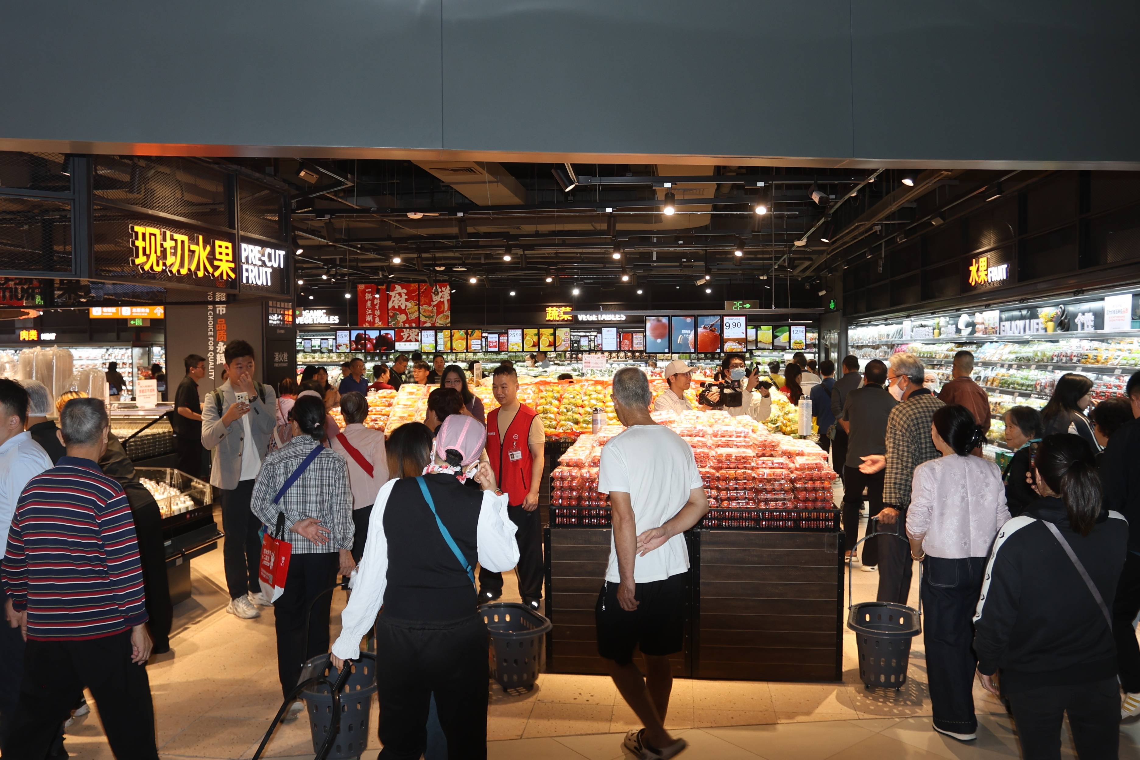 坐标荔湾、天河,广州市区新增两家“胖永辉”