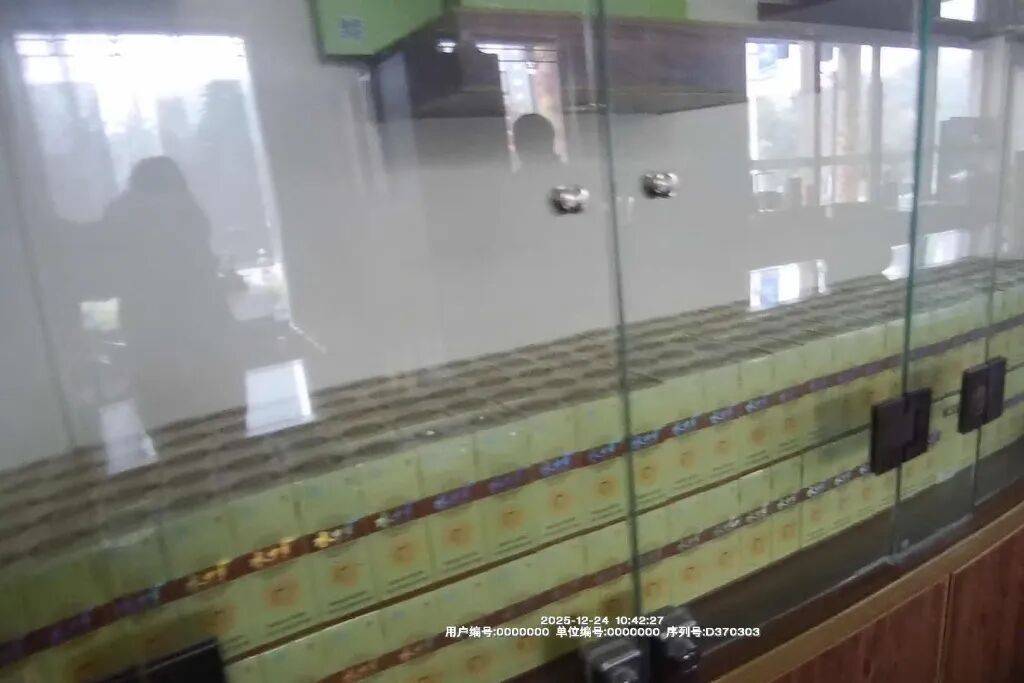 上海警方乔装潜伏犯罪团伙！多地凌晨同步抓捕，72人落网！千万警惕→